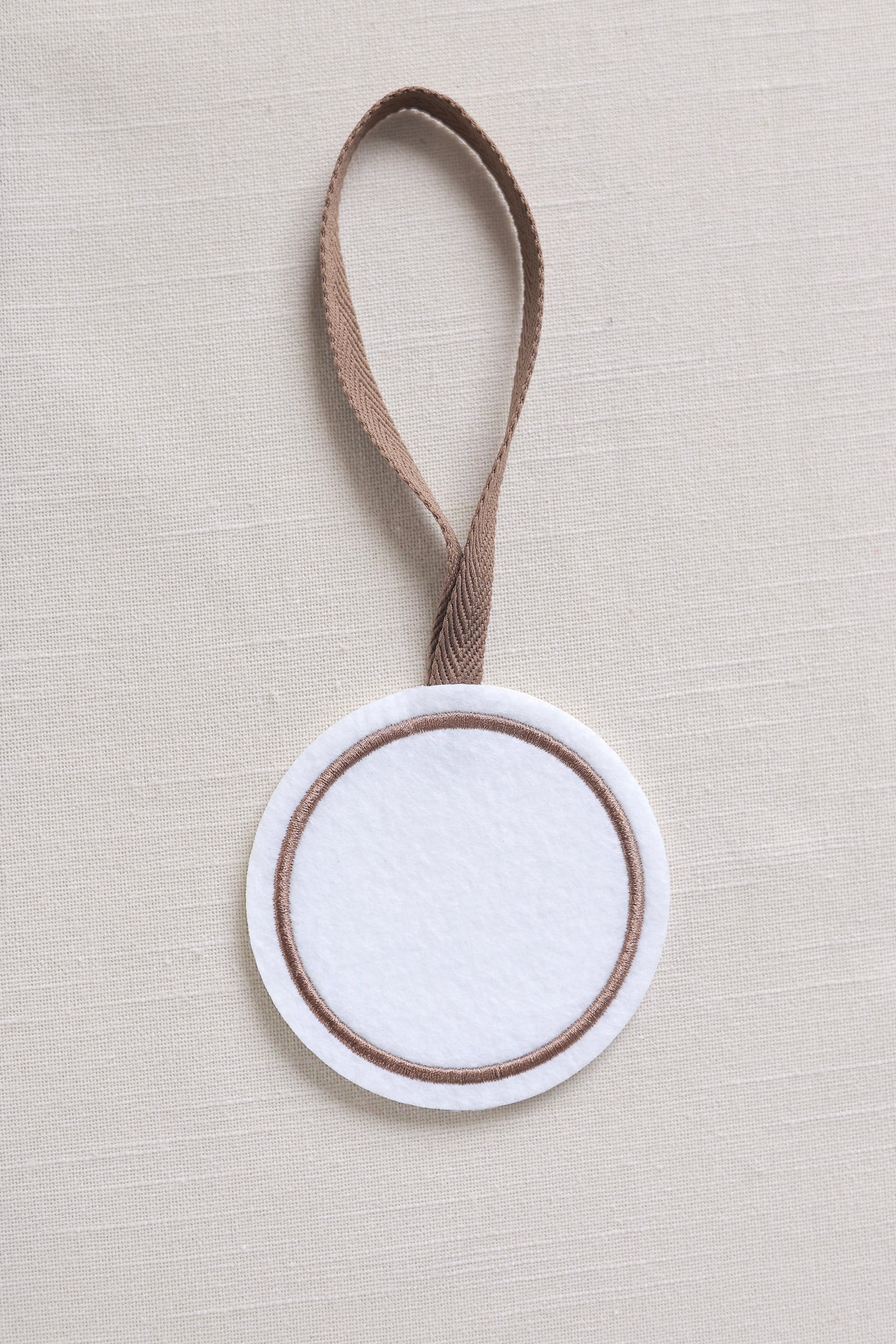 Round Hanger