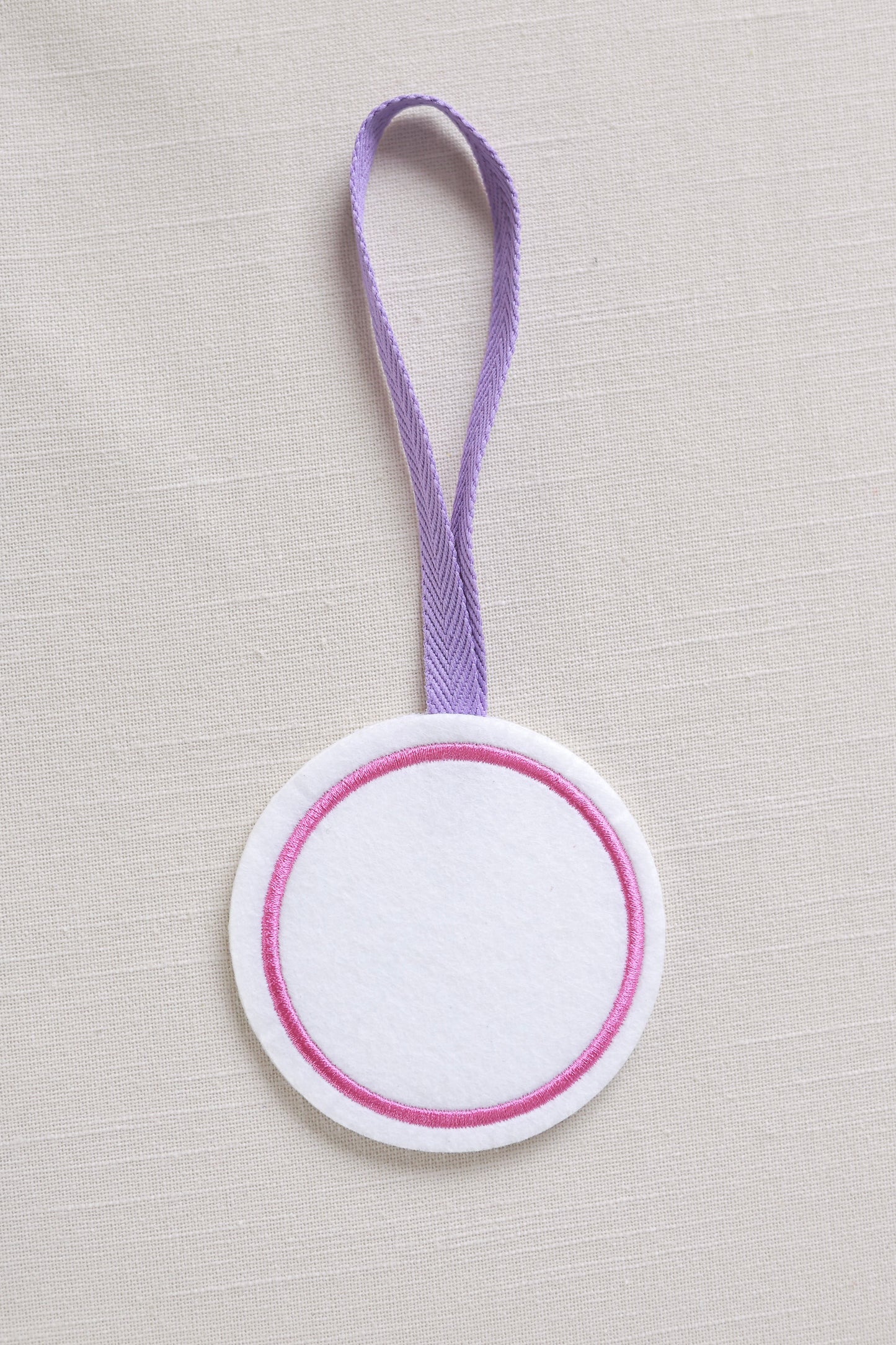 Round Hanger
