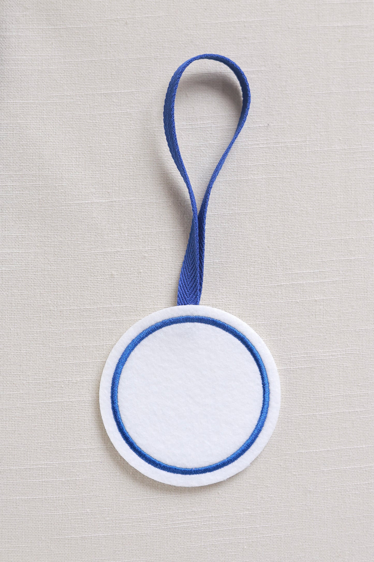 Round Hanger