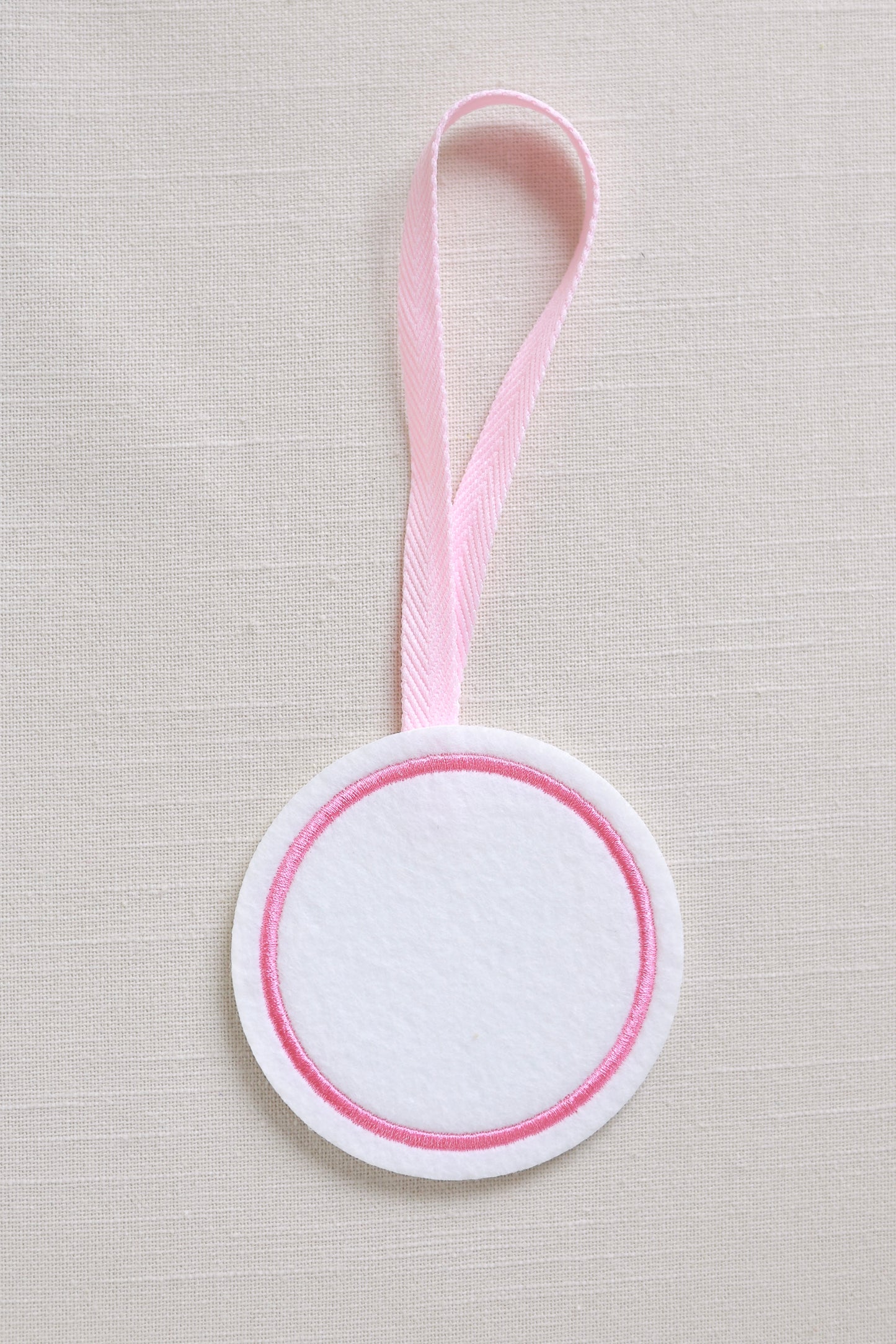 Round Hanger